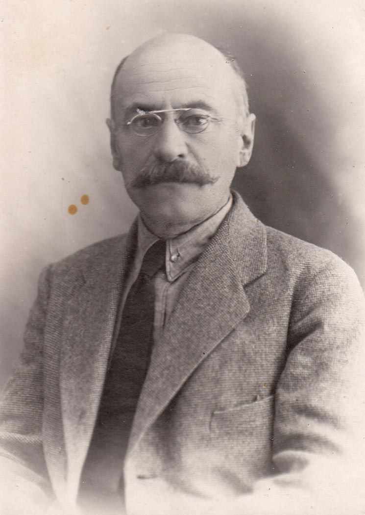 Михаил Аранович, 1927